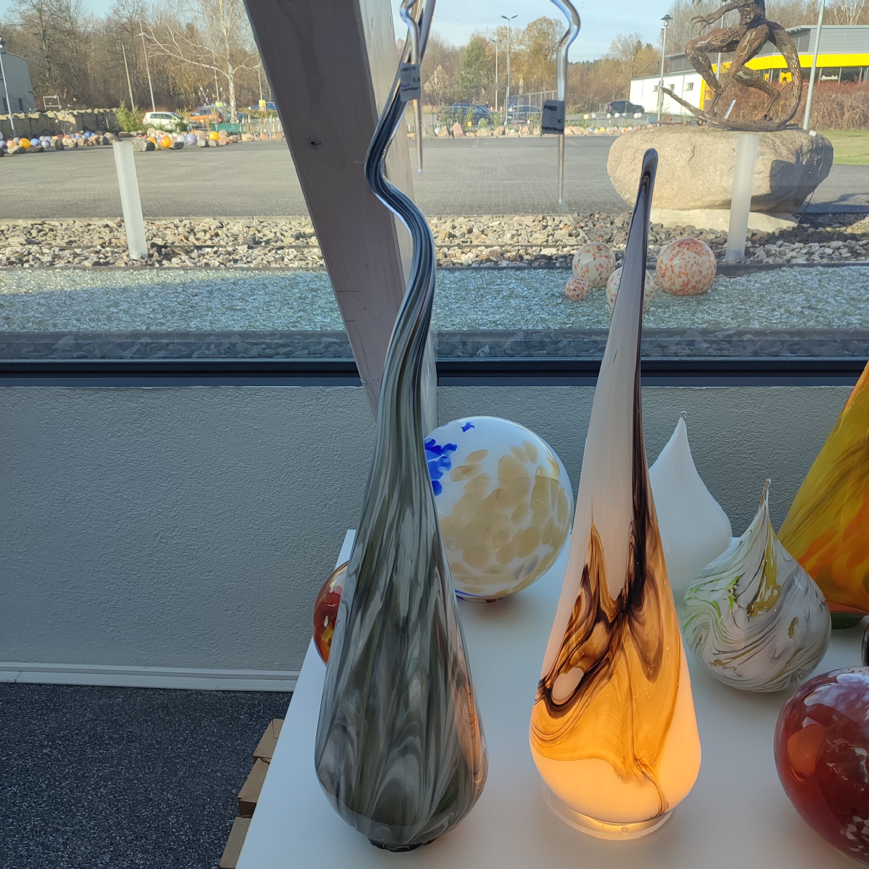 Handgefertigte Tischlampe, Höhe ca. 65 - 80cm