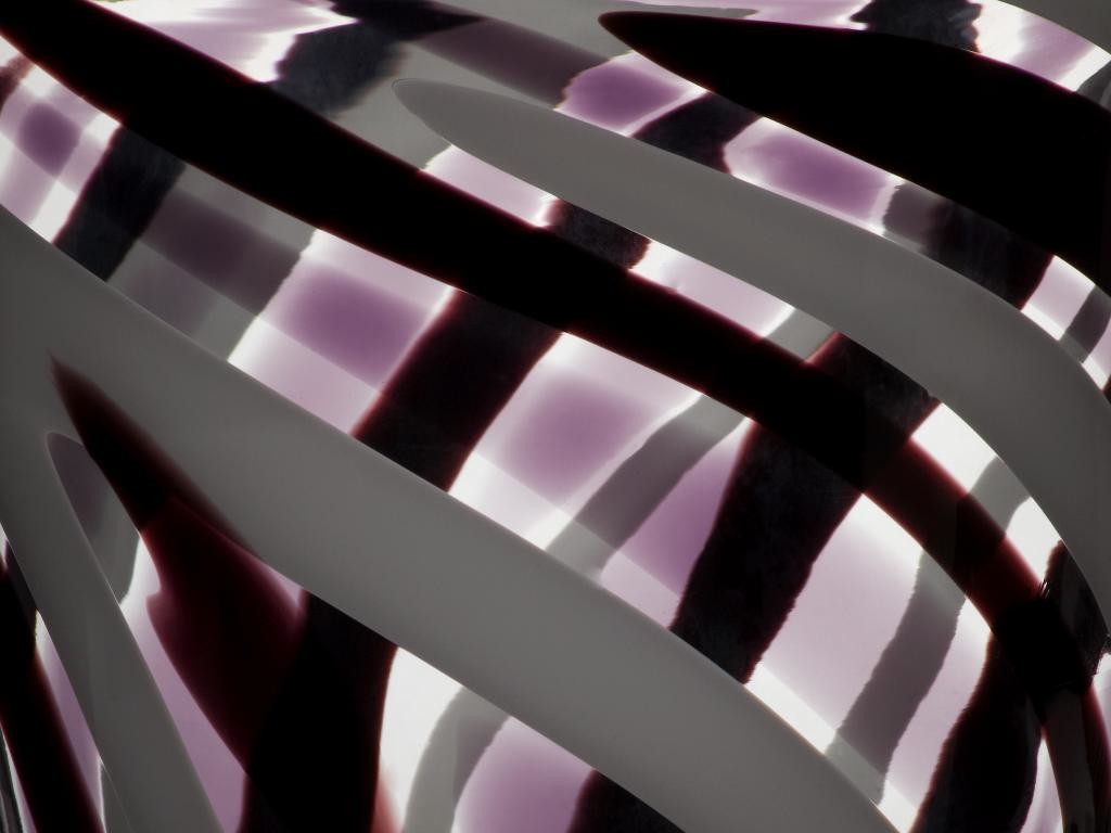 Glasvase Flame 28cm violett
