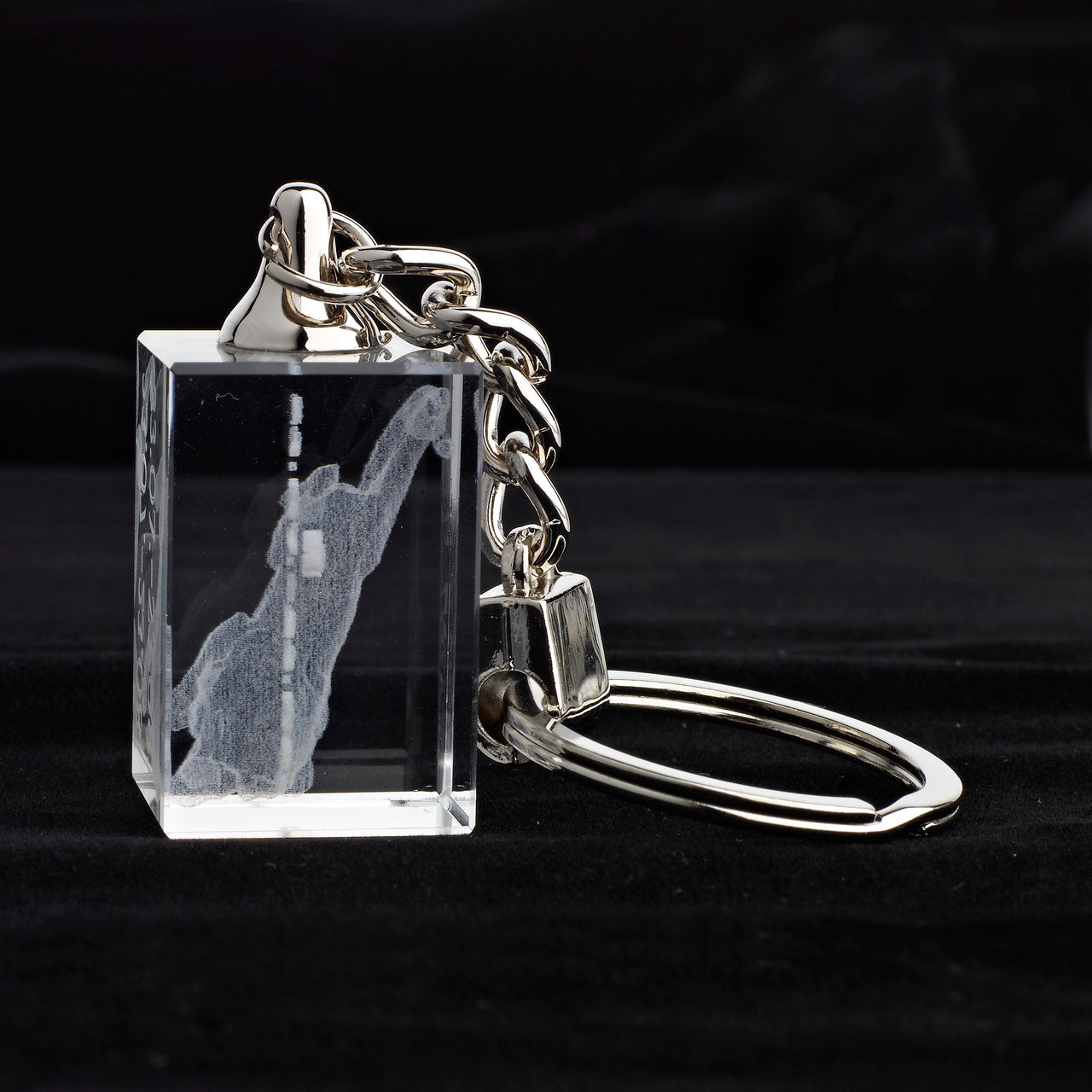 Glasschlüsselanhänger Sternzeichen Löwe 3x2cm