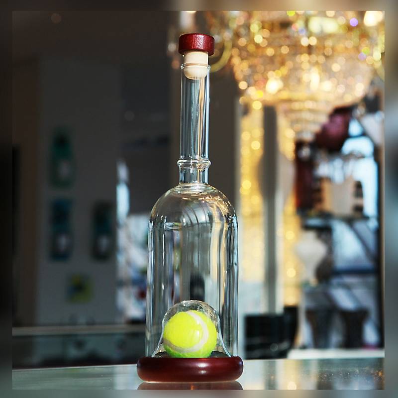 Geschenkflasche Tennisball Präsent 350 ml